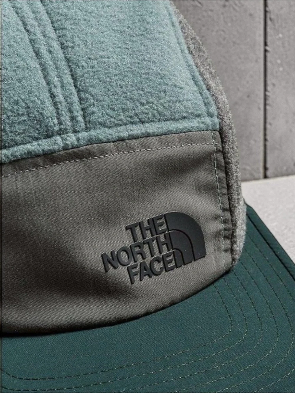 The North Face Denali Five Panel Camp Cap Sage Green Fleece Hat Unisex One Size